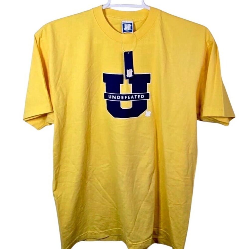 Undefeated University Yellow Men's Graphic Tshirt Size L New With Tags